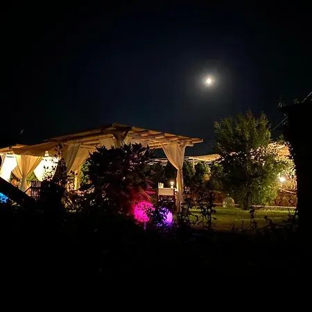 Vakantieboerderij Montefabbrello Magazzini (Tuscany)