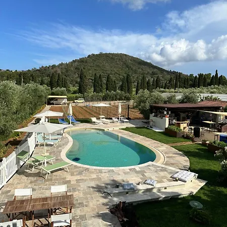 Feriegård Montefabbrello *